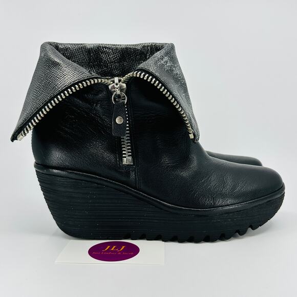 Fly London Women's Yex Black/Pewter Fold Over Wedge Booties Size 40 EU/ 9-9.5 US - Picture 1 of 12